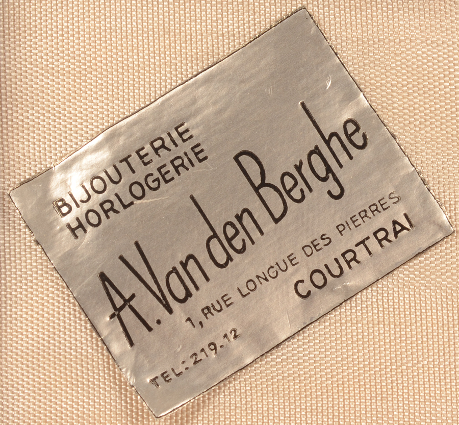 Wolfers Frères  — Retail label on the inside of the box