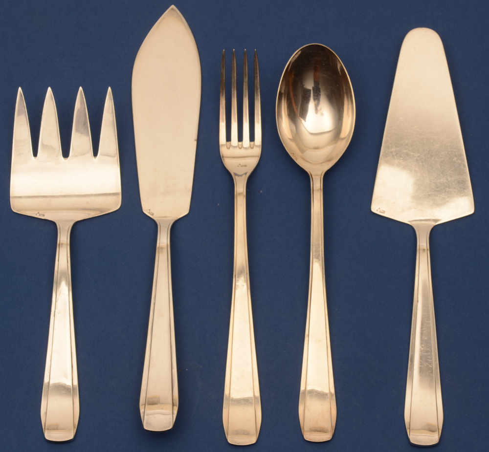Wolfers Frères Chambord model — <p>Serving pieces for fish, vegetables and cake<br></p>