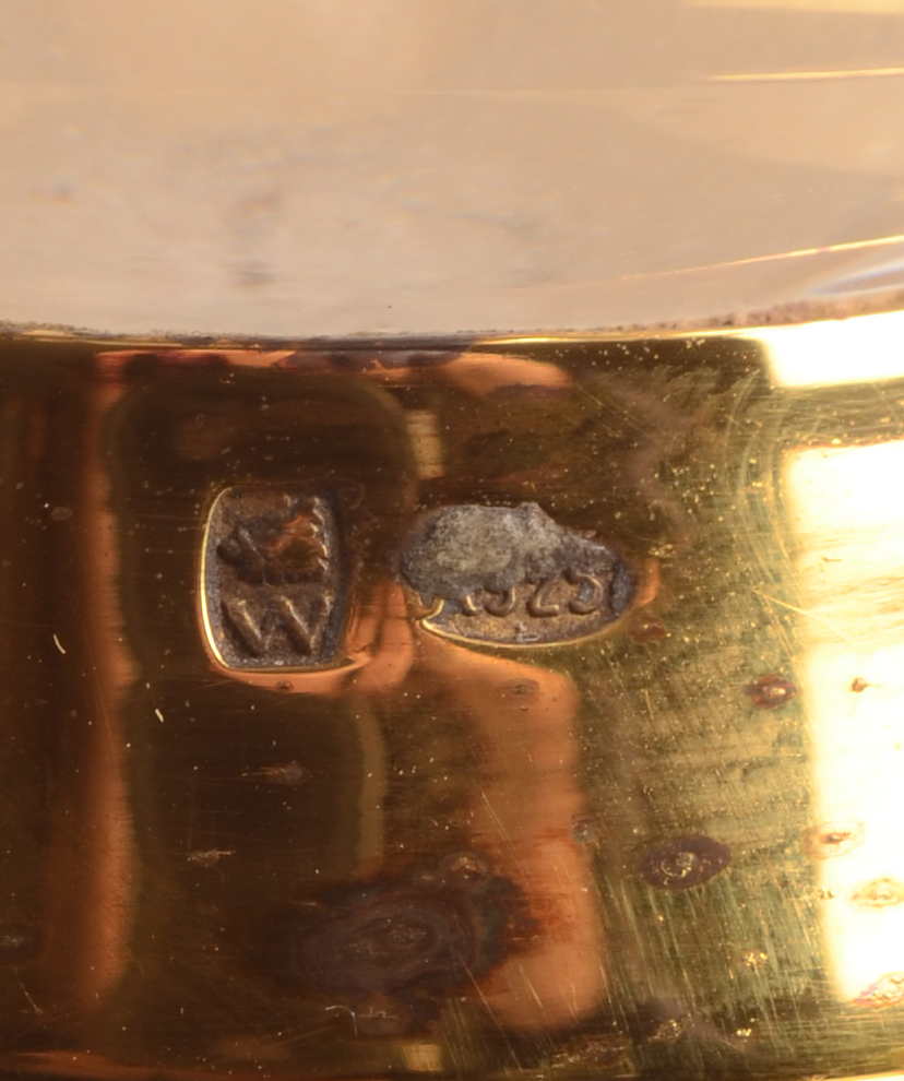 Wolfers Freres S.A. — Hall marks at the top of the silver gilt base
