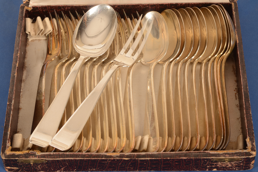 Wolfers Frères — In the old box, which needs replacing
