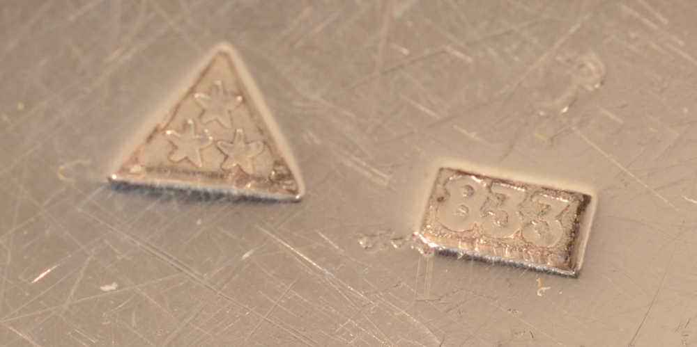 Wolfers Frères — Makers mark and alloy mark on the bottom of the base