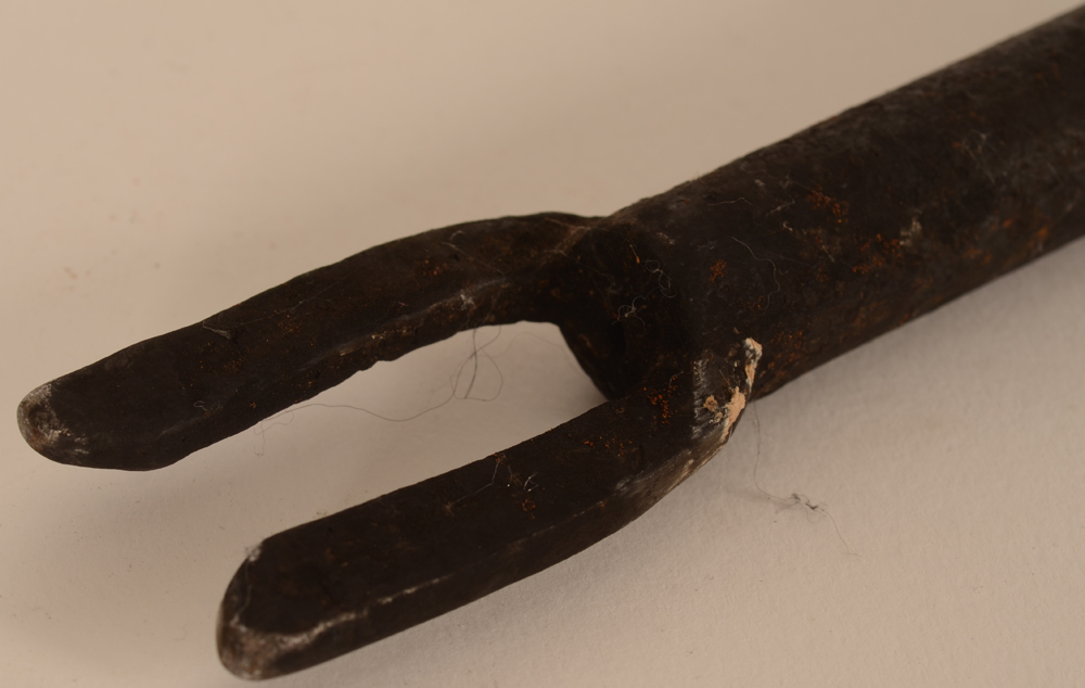 wrought iron blowpipe — Front, to put in the fire