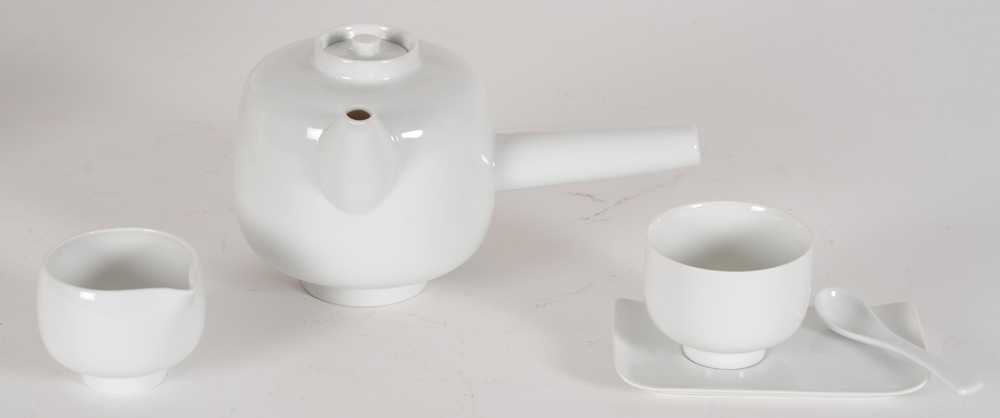 Bodo Kampmann for Fuerstenberg — the service with all its different parts