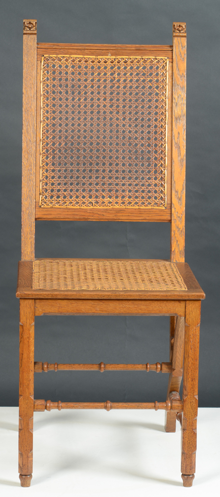 Matthias Zens — Mooie set van 6 neogotische eetkamerstoelen in eik.