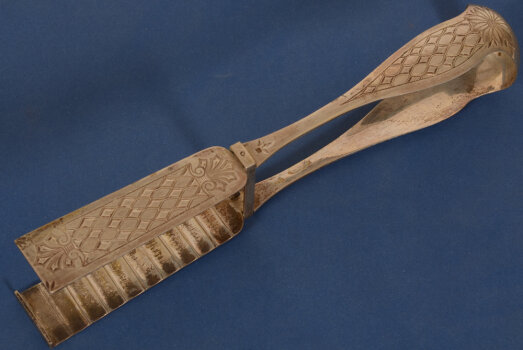 Louis Wolfers silver asparagus tongs