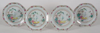 A good set of 4 octogonal Famille Rose plates