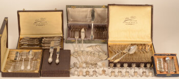 Delheid Frères silver L XVI canteen for 12 persons