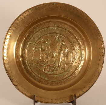 Nurnberg 16th century alms dish with the annunciation
