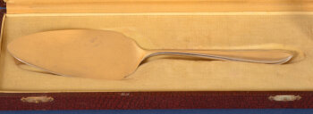 Dutch silver puntfilet cake server