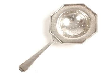 Tea strainer