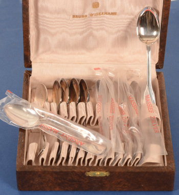 Wolfers Frères silver tea spoons 224 Filets Anciens